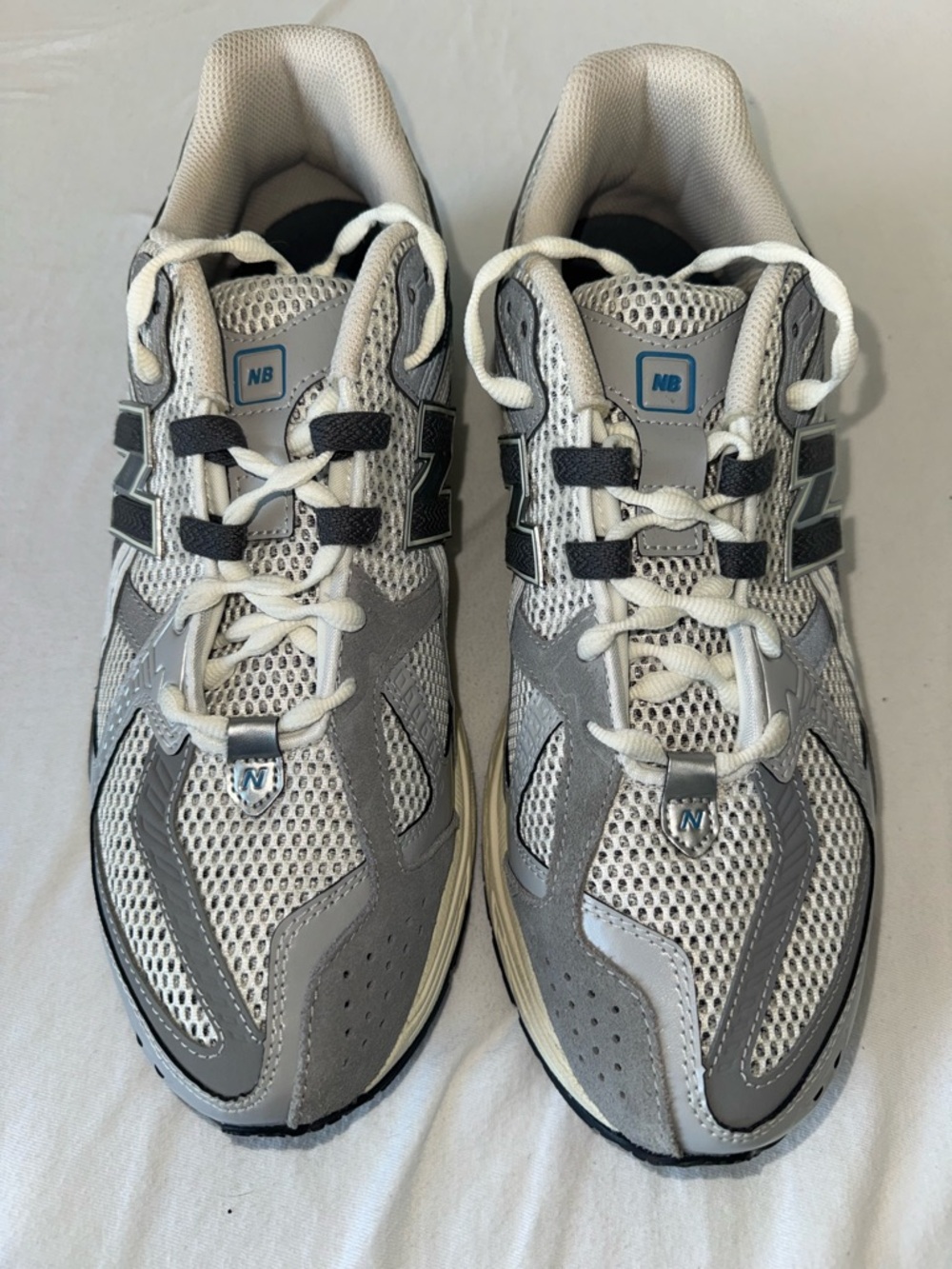 Men’s New Balance 1906U Shoes - Picture 2 of 9